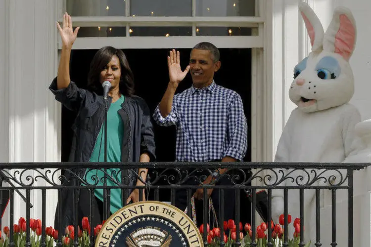 
	Barack Obama e a primeira-dama dos EUA Michelle Obama durante evento da P&aacute;scoa na Casa Branca
 (REUTERS/Jonathan Ernst)