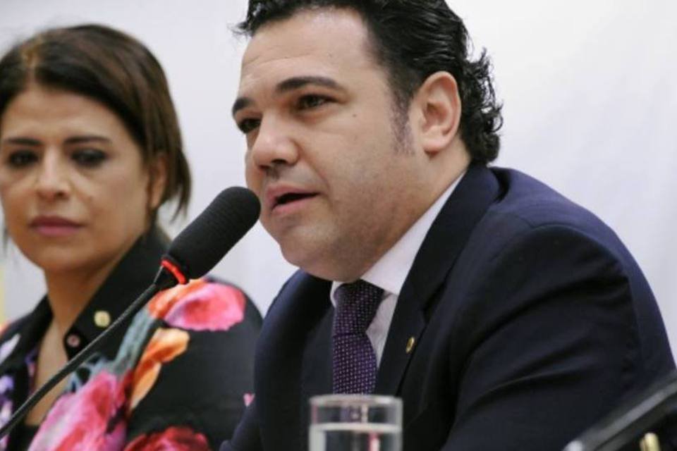 "Só se eu morrer", diz Feliciano sobre saída da Comissão