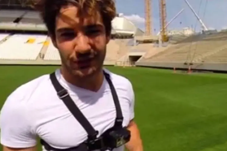 Pato em vídeo da GoPro: jogador afirma que a visita gravada foi a primeira que fez ao novo estádio (.)