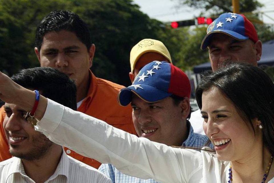 Mulheres de prefeitos presos na Venezuela vencem eleições