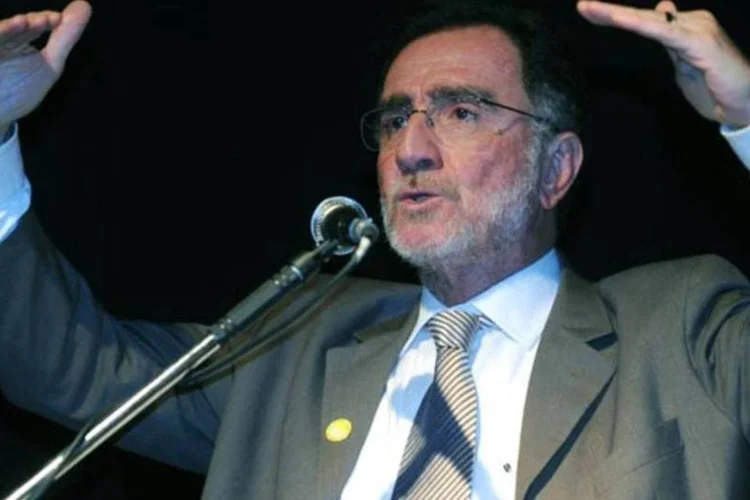 
	Patrus Ananias: segundo ele, &quot;ignorar a exist&ecirc;ncia das desigualdades e da injusti&ccedil;a (no campo) &eacute; uma forma de perpetu&aacute;-las&quot;
 (Antônio Cruz/AGÊNCIA BRASIL)