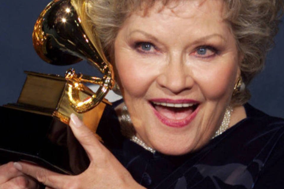 Morre a cantora Patti Page, ícone country nos anos 50