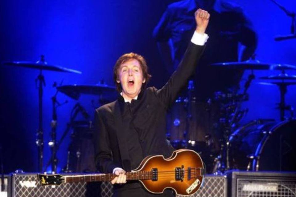 Paul McCartney comove o público de BH durante show