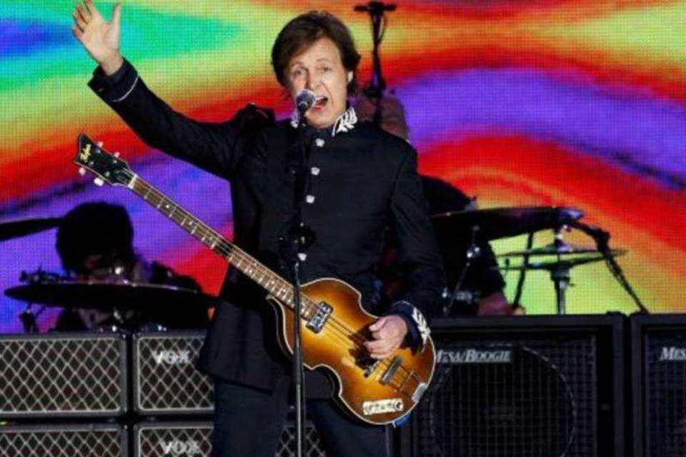 Paul McCartney no show do Jubileu de Diamante da Rainha Elizabeth II (David Moir/Reuters)
