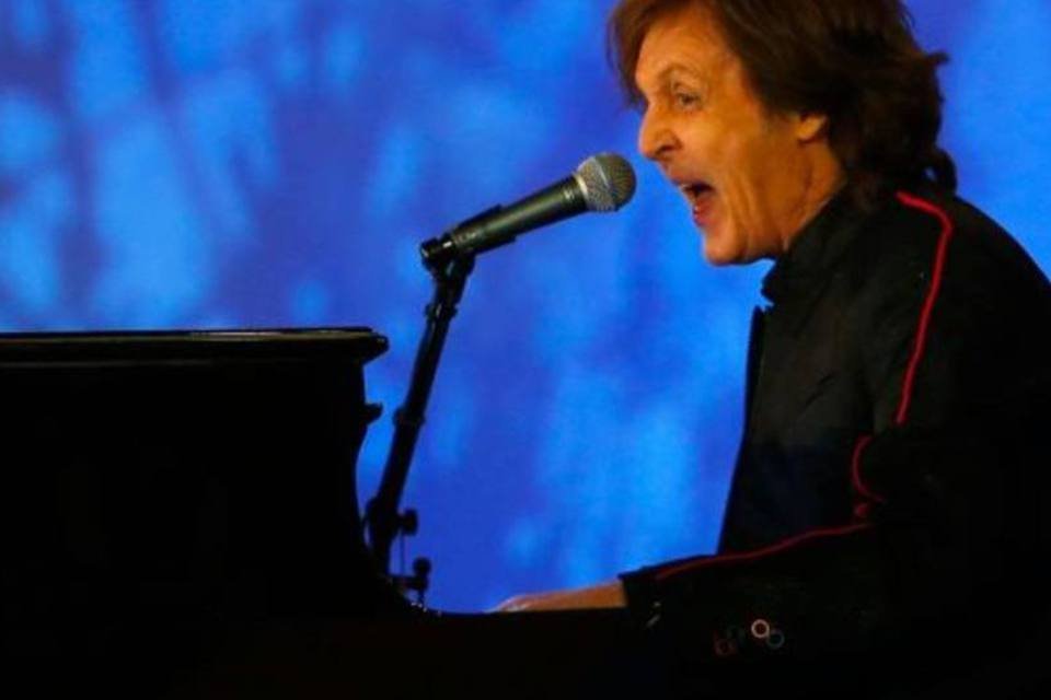 Paul McCartney faz plateia delirar em Cariacica