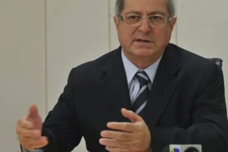 
	Paulo Bernardo: o ministro comentou os problemas de defasagem tecnol&oacute;gica dos contratos de telefonia
 (Valter Campanato/ABr)