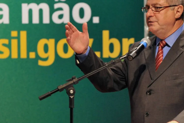 Para Paulo Bernardo as empresas têm condição de oferecer a nova velocidade (Agência Brasil)