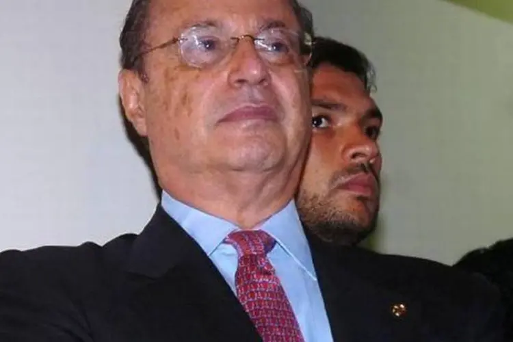 
	O valor corresponderia ao que teria sido desviado por Paulo Maluf (PP) e serviria para ressarcir os cofres p&uacute;blicos por causa de dinheiro supostamente desviado da Prefeitura
 (José Cruz/Agência Brasil)