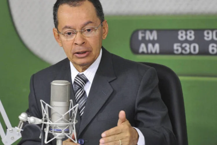 
	O ministro dos Transportes, Paulo S&eacute;rgio Passos, fala durante entrevista ao Bom Dia Ministro, sobre o Programa de Investimentos em Log&iacute;stica
 (Elza Fiúza/Abr)