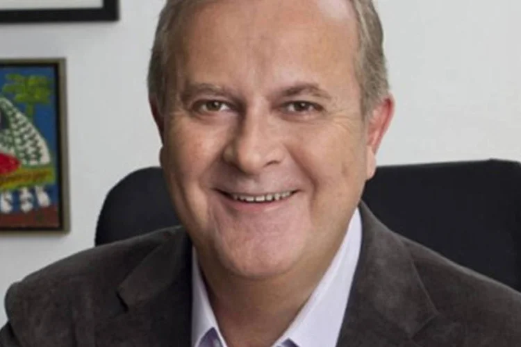 
	Paulo Garcia (PT): Segundo pesquisa, Garcia ganha a disputa&nbsp;contra Jovair Arantes (PTB), com 18% dos votos v&aacute;lidos, e Elias J&uacute;nior (PMN), com 11% dos votos v&aacute;lidos
 (Divulgação)