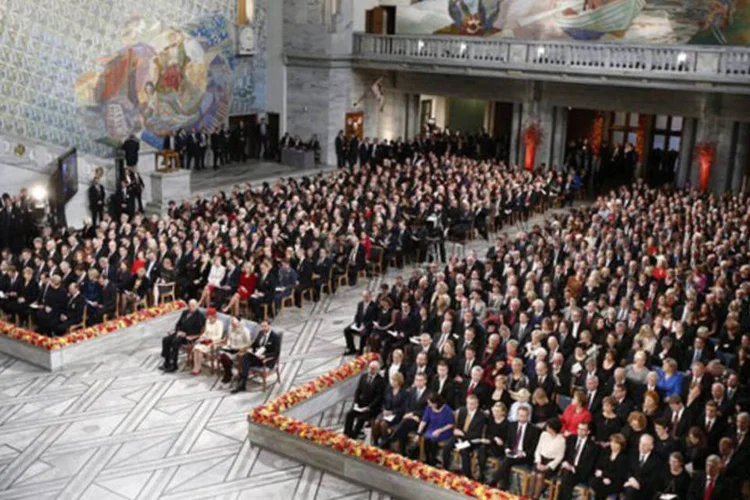 
	L&iacute;deres da UE se re&uacute;nem para a cerim&ocirc;nia do Pr&ecirc;mio Nobel da Paz em Oslo, na Noruega: quase &nbsp;20 chefes de Estado e de Governo marcaram presen&ccedil;a
 (Heiko Junge/AFP)