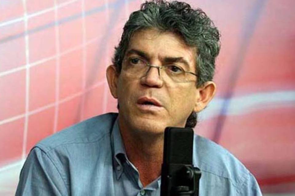 TSE mantém governador da Paraíba acusado de abuso de poder