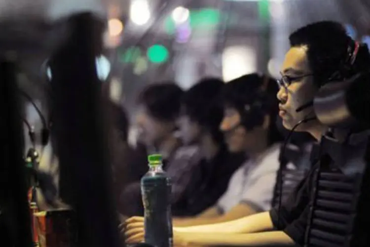 Internet na China: provedores de serviços de mensagens agora devem verificar as identidades dos usuários (Gou Yige/AFP/AFP)