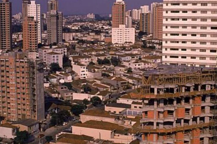 Ações da PDG Realty valorizaram aproximadamente 9% na BM&F Bovespa este ano (.)