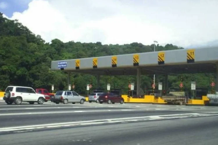 
	Ped&aacute;gio em estrada do Estado de S&atilde;o Paulo
 (Wikimedia Commons)