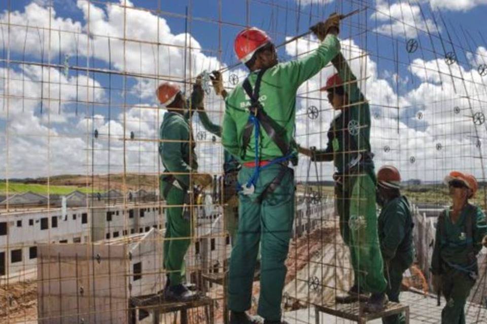 Construção civil busca engenheiros de obras