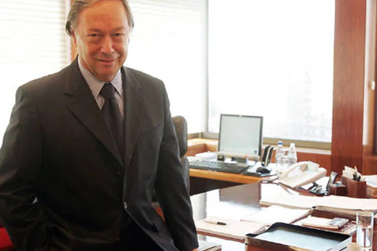 
	De acordo com os acionistas, o nome do ex-ministro tem peso e levou muitas pessoas a comprar a&ccedil;&otilde;es da OGX
 (MARCIO FERNANDES)