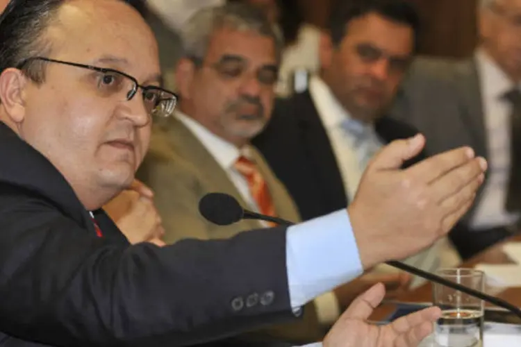 
	Pedro Taques, senador: segundo Taques, a expectativa &eacute; que, at&eacute; o fim deste ano, o Senado consiga votar a proposta de reforma do C&oacute;digo Penal.
 (Agência Brasil)