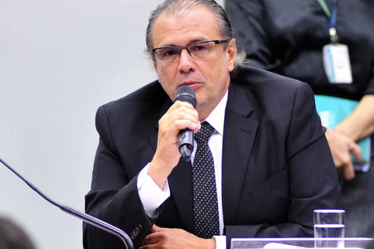 
	Pedro Barusco, ex-gerente de Servi&ccedil;os da estatal: segundo Barusco, o tesoureiro do PT recebeu US$ 300 mil para engordar o caixa da campanha
 (Zeca Ribeiro / Câmara dos Deputados)