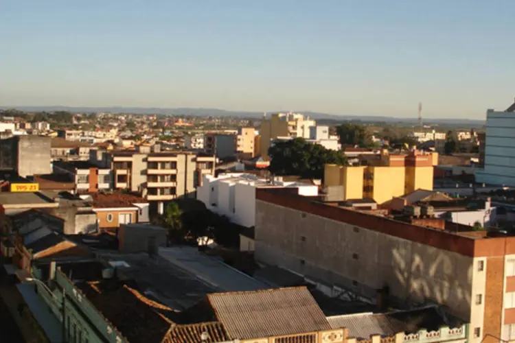 Vista aérea de Pelotas: conforme dados da prefeitura, Pelotas tem a segunda maior concentração de produtores de couro do estado (Gustavo.kunst/ Wikimedia Commons)