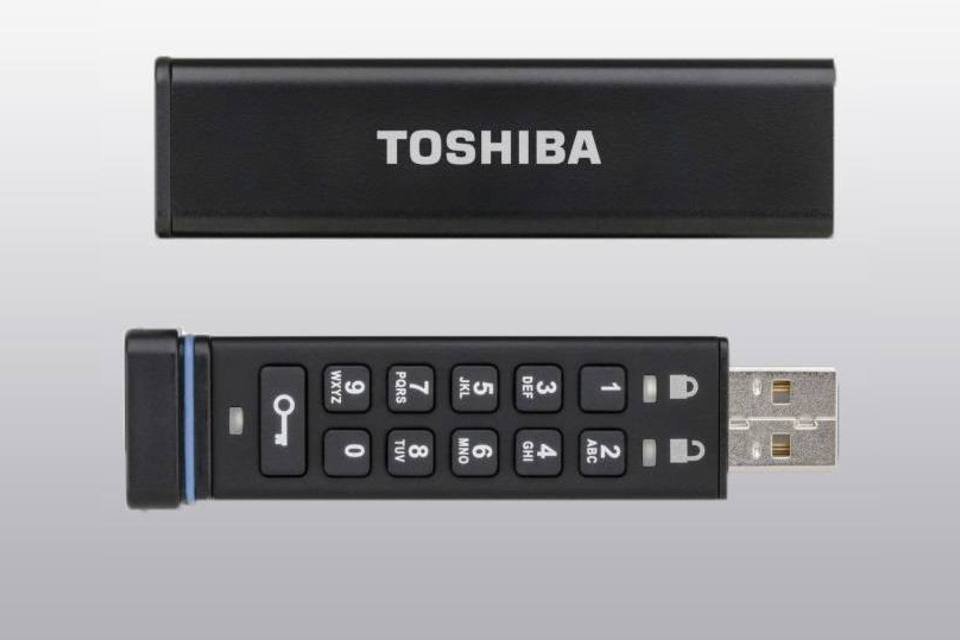Super pen drive da Toshiba exige senha para liberar dados