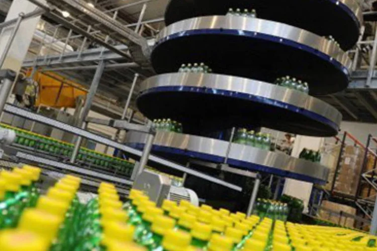 Fábrica da PepsiCo: empresa reduziu teto de suas previsões anuais (.)