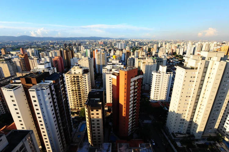 
	Perdizes: mesmo antes da suspens&atilde;o oficial das obras, moradores relatam que constru&ccedil;&otilde;es j&aacute; viviam cheias de entulho
 (Germano Luders/EXAME)