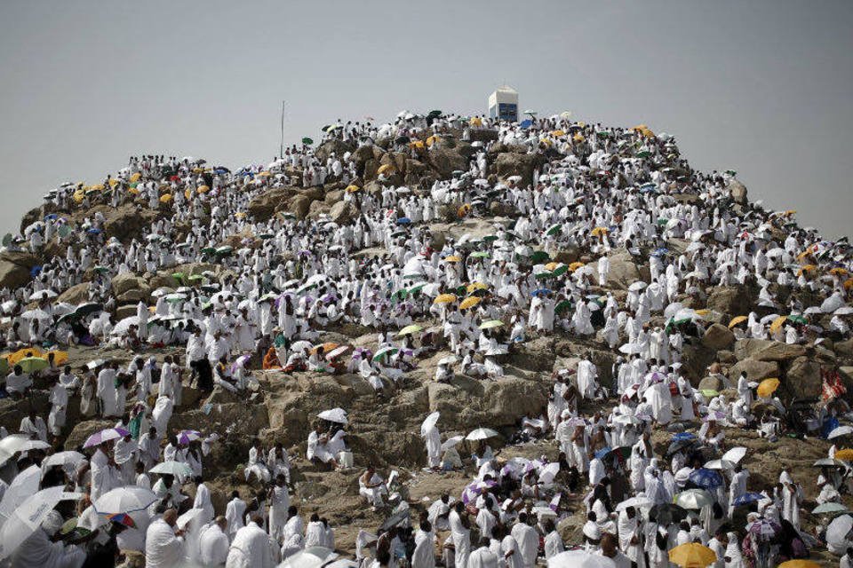 Irã responsabiliza Arábia Saudita por morte de peregrinos