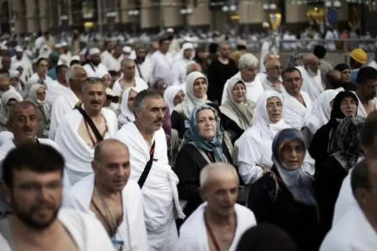 
	Peregrinos em Meca: do total da renda, 89% ser&aacute; oriunda dos peregrinos estrangeiros
 (Mohammed al-Shaikh/AFP)