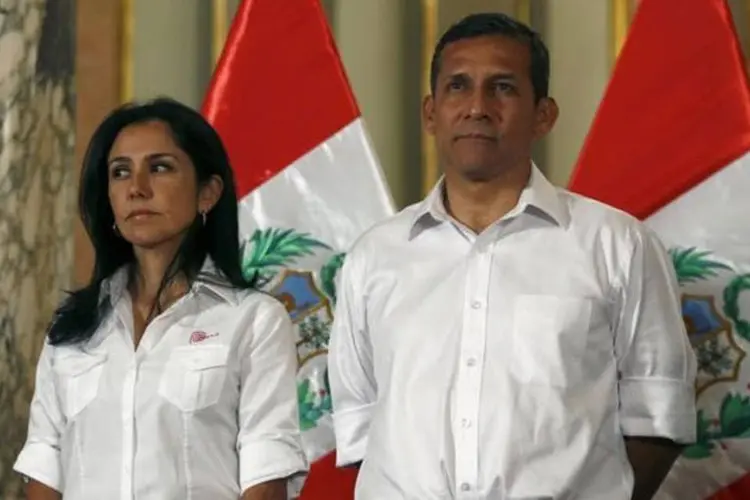 
	Presidente do Peru e esposa: a acusa&ccedil;&atilde;o afirma que Nadine Heredia simulou contratos com algumas empresas para justificar os recursos
 (Mariana Bazo / Reuters)