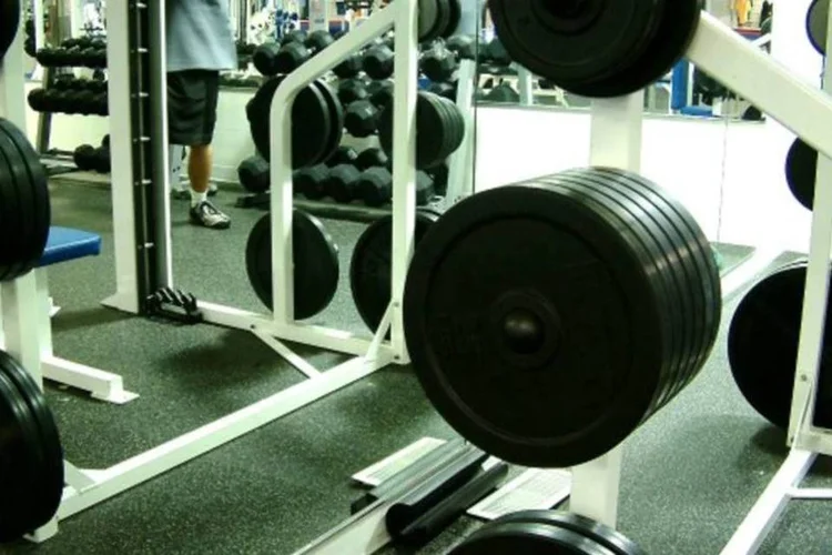 
	A muscula&ccedil;&atilde;o &eacute; recomendada para jovens a partir dos 12 anos, mas h&aacute; restri&ccedil;&otilde;es na pr&aacute;tica de acordo com o biof&iacute;sico, a idade e o sexo
 (Stock.XCHNG)