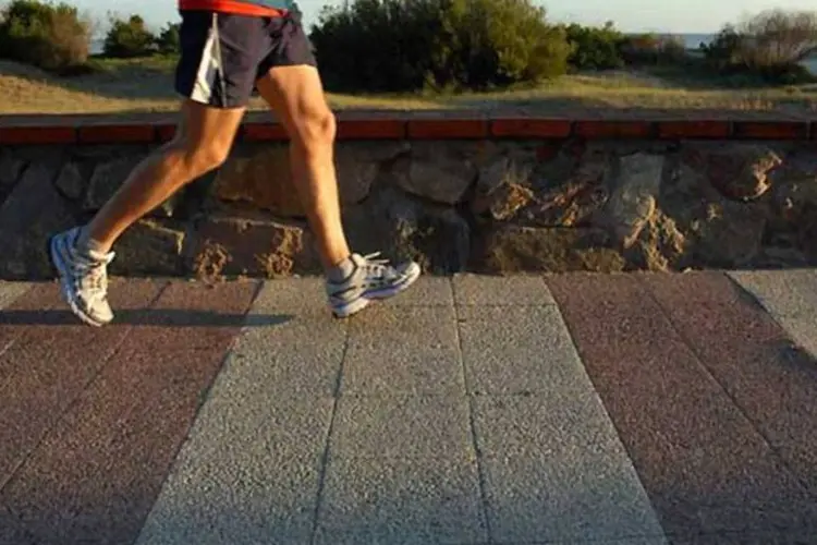 Homem correndo: com exercícios homens ficam mais seguros e buscam mulheres que também cuidem da saúde (Stock.XCHNG)