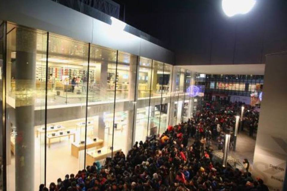Apple suspende lançamento do iPhone 4S na China