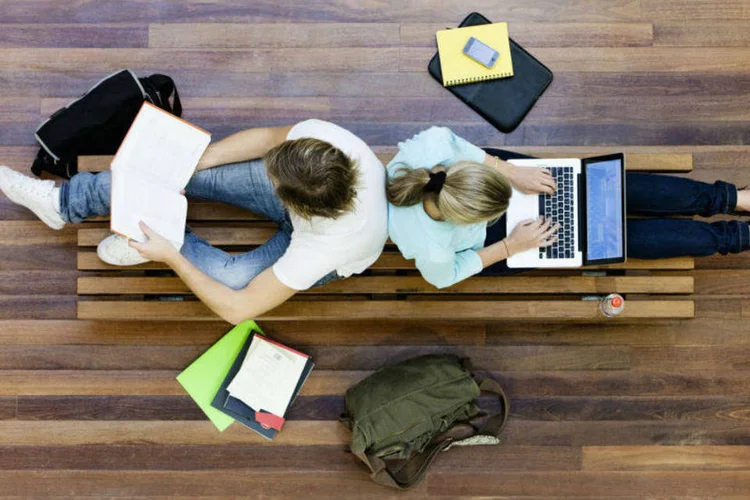 As provas do Concurso Nacional Unificado estão divididas em dois turnos, veja a programação (Thinkstock/moodboard/Thinkstock)