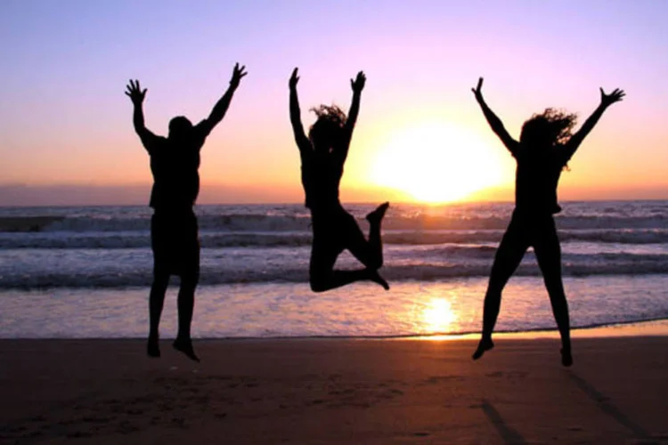 Pessoas felizes (Marcos Santos/Stock.XCHNG)
