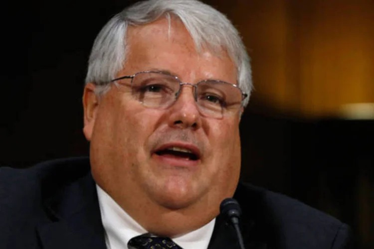 Peter Oppenheimer deixa o posto de diretor financeiro da Apple em setembro (Reuters)