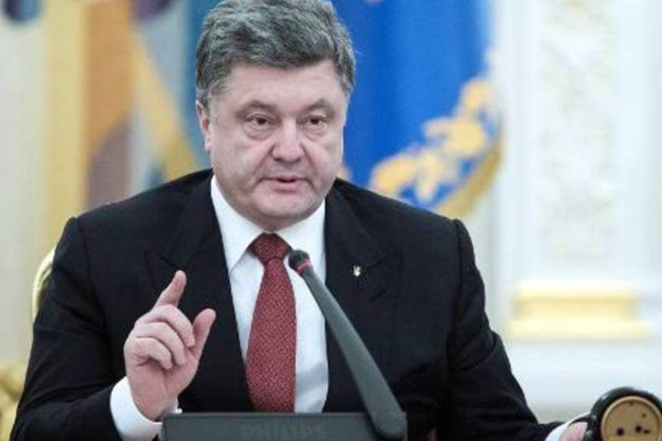 Poroshenko adverte que ainda há perigo de invasão à Ucrânia