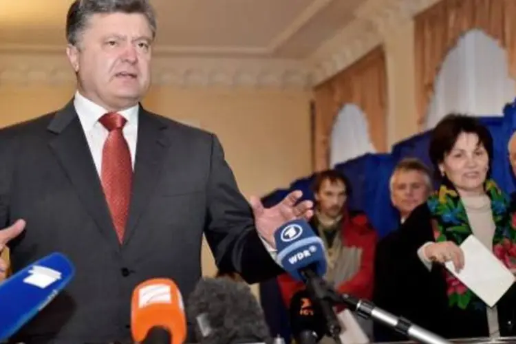 O presidente da Ucrânia, Petro Poroshenko: líder pediu ao governo russo para que não reconheça as eleições separatistas na Ucrânia (Sergei Supinsky/AFP)