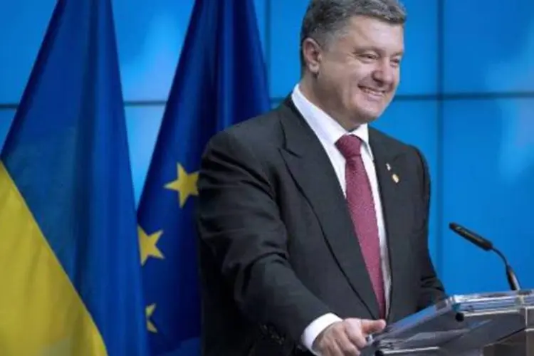 
	O presidente ucraniano, Petro Poroshenko: soldados e guardas de fronteira retomaram o posto de Dovjanski&iuml;
 (Alain Jocard/AFP)