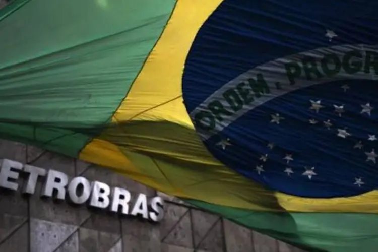 
	Petrobras: com 11.900 votos, a estatal pegou o segundo posto, ficando atr&aacute;s apenas de Viktor Yanukovych, ex-presidente da Ucr&acirc;nia
 (Vanderlei Almeida/AFP)
