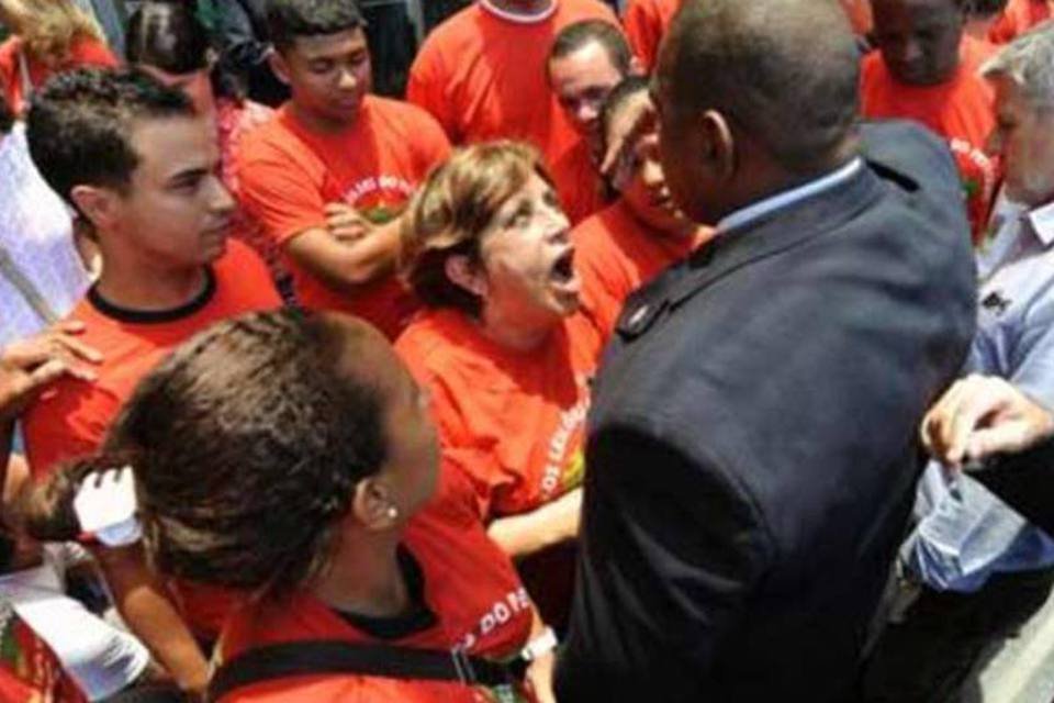 Greve dos petroleiros é suspensa por tempo indeterminado