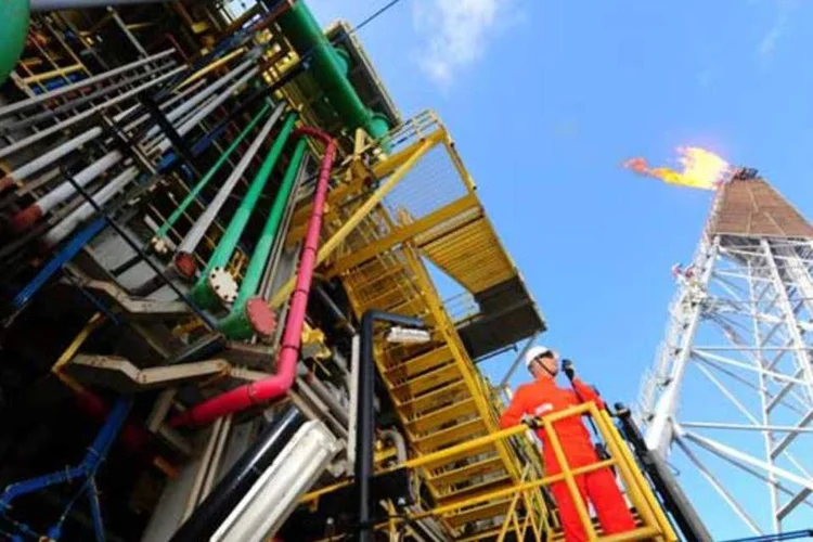 Plataforma P-52, da Petrobras, fica na Bacia de Campos (Germano Luders/EXAME)