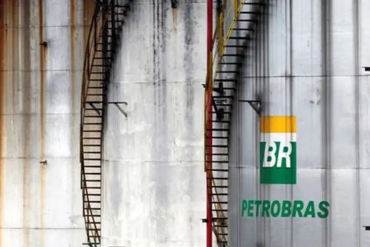 
	Petrobras: a empresa n&atilde;o entrou em detalhes sobre os volumes de combust&iacute;veis que poderiam ter sido furtados
 (Paulo Whitaker / Reuters)