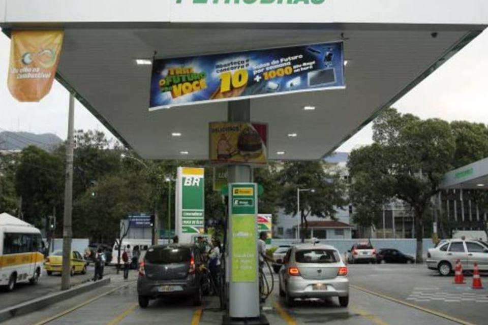 Importação de gasolina da Petrobras atinge recorde