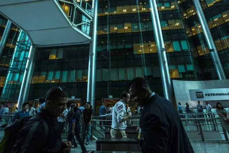 
	Petrobras: emiss&atilde;o de t&iacute;tulos de d&iacute;vida da estatal pode abrir caminho para opera&ccedil;&otilde;es do Tesouro
 (Dado Galdieri/Bloomberg)
