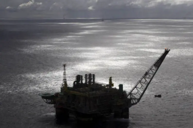 
	Plataforma de petr&oacute;leo da Petrobras: s&oacute; em petr&oacute;leo e g&aacute;s ser&atilde;o R$ 311,5 bilh&otilde;es em navios, sondas, plataformas e estaleiros
 (Rich Press/Bloomberg)