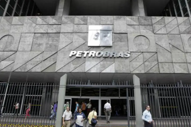 
	Petrobras: depois das elei&ccedil;&otilde;es no in&iacute;cio do m&ecirc;s para as presid&ecirc;ncias da C&acirc;mara e do Senado, intensificaram-se as press&otilde;es para que o cargo seja preenchido por um indicado do partido
 (REUTERS/Bruno Domingos)