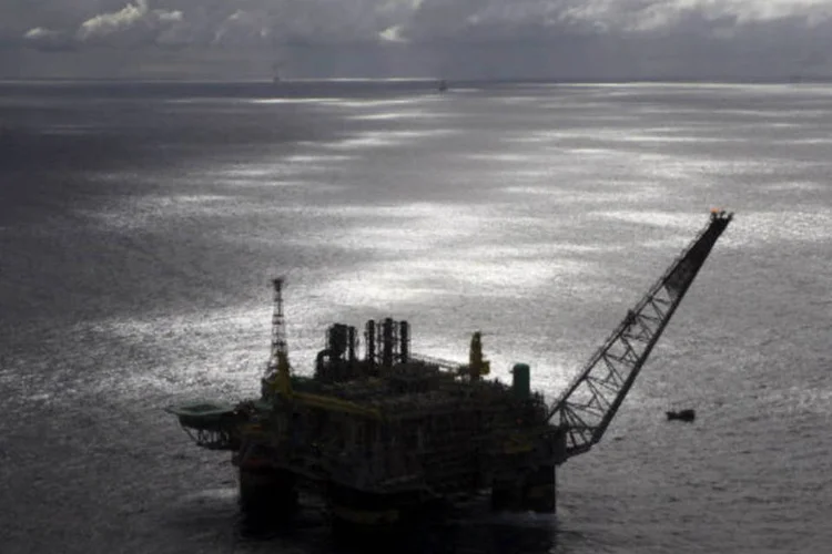 
	Plataforma de petr&oacute;leo: po&ccedil;o est&aacute; localizado a 5 km de dist&acirc;ncia do po&ccedil;o descobridor
 (Rich Press/Bloomberg)