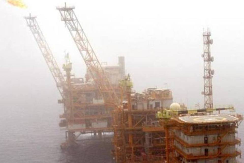 Exportações de petróleo do Irã devem cair 1 mi bpd por sanções