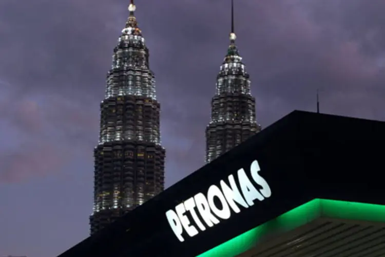 Petronas: impasse ocorre no momento em que Eike Batista, controlador da OGX, lida com dívidas crescentes e uma crise de confiança no grupo EBX (Goh Seng Chong/Bloomberg)
